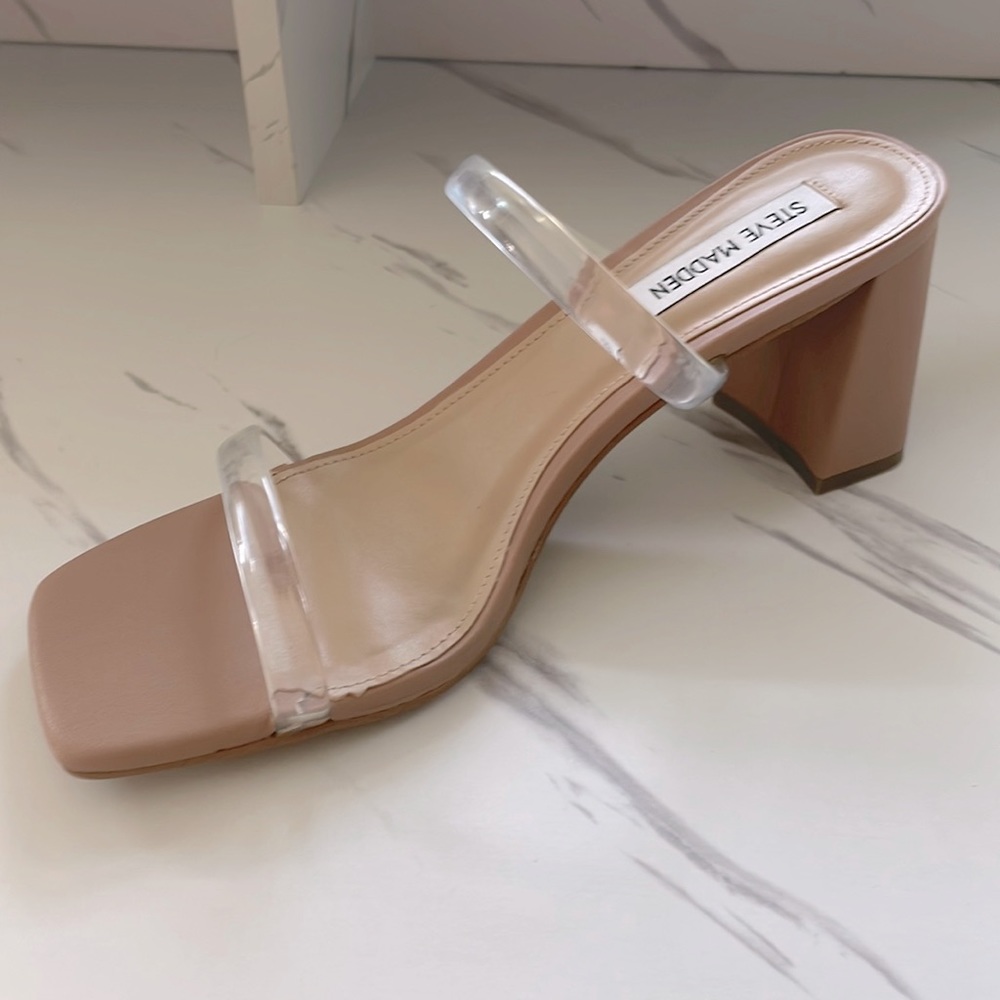 STEVE MADDEN LILAH CLEAR. New with tags and box. Never worn.